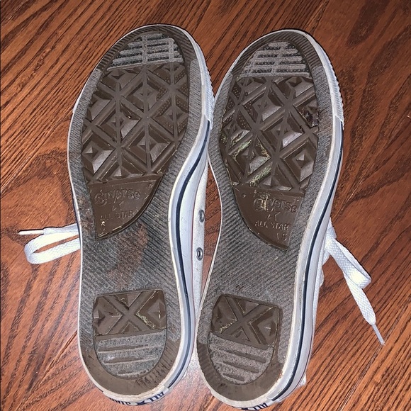 White low converse - Picture 2 of 5